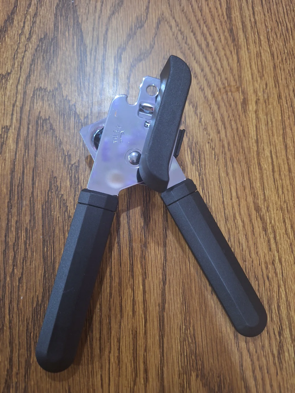 Black Manual Can Opener with Ergonomic Handles